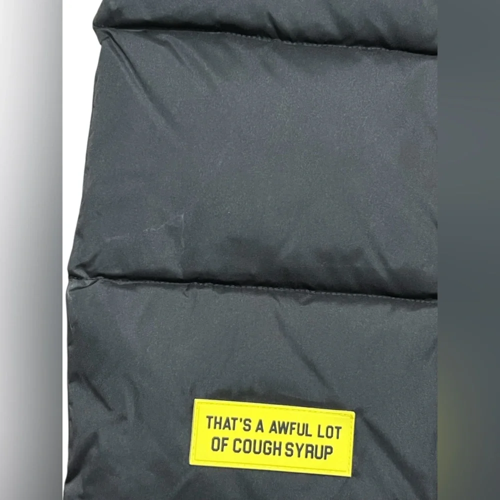 That's A Awful Lot‎ Of Cough Syrup Puffer Scarf Unisex Black NWT